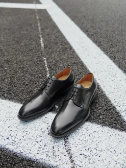 Altitude Leather Derby Shoes - Black