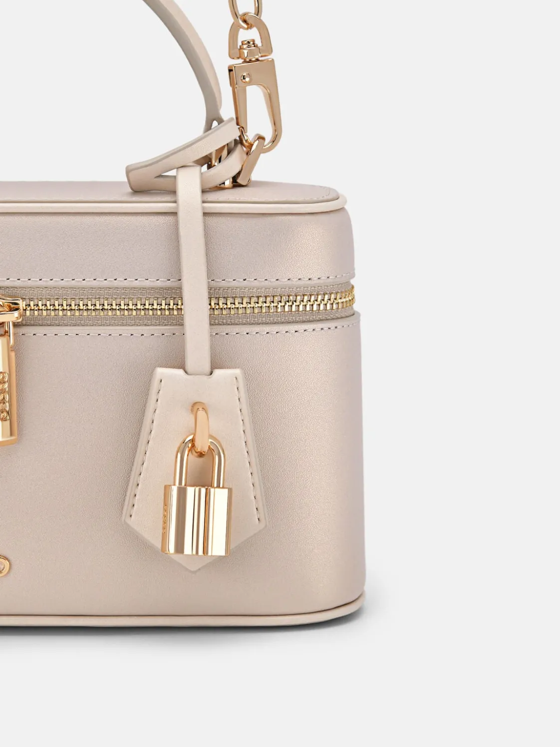 Ari Leather Shoulder Bag - Champagne