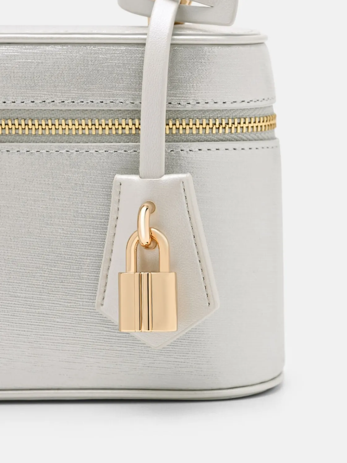 Ari Leather Shoulder Bag - Silver