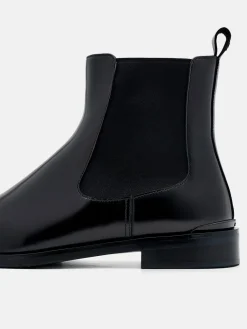 Chace Leather Chelsea Boots - Black