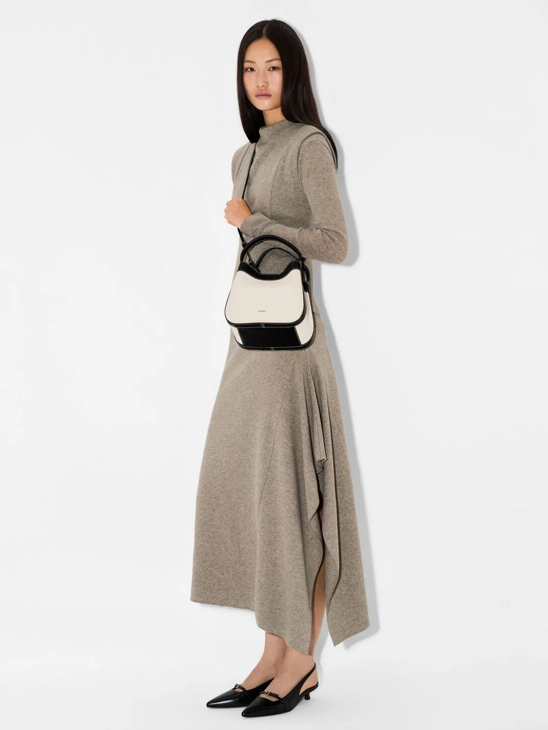 Dana Canvas Bucket Bag - Black Canvas