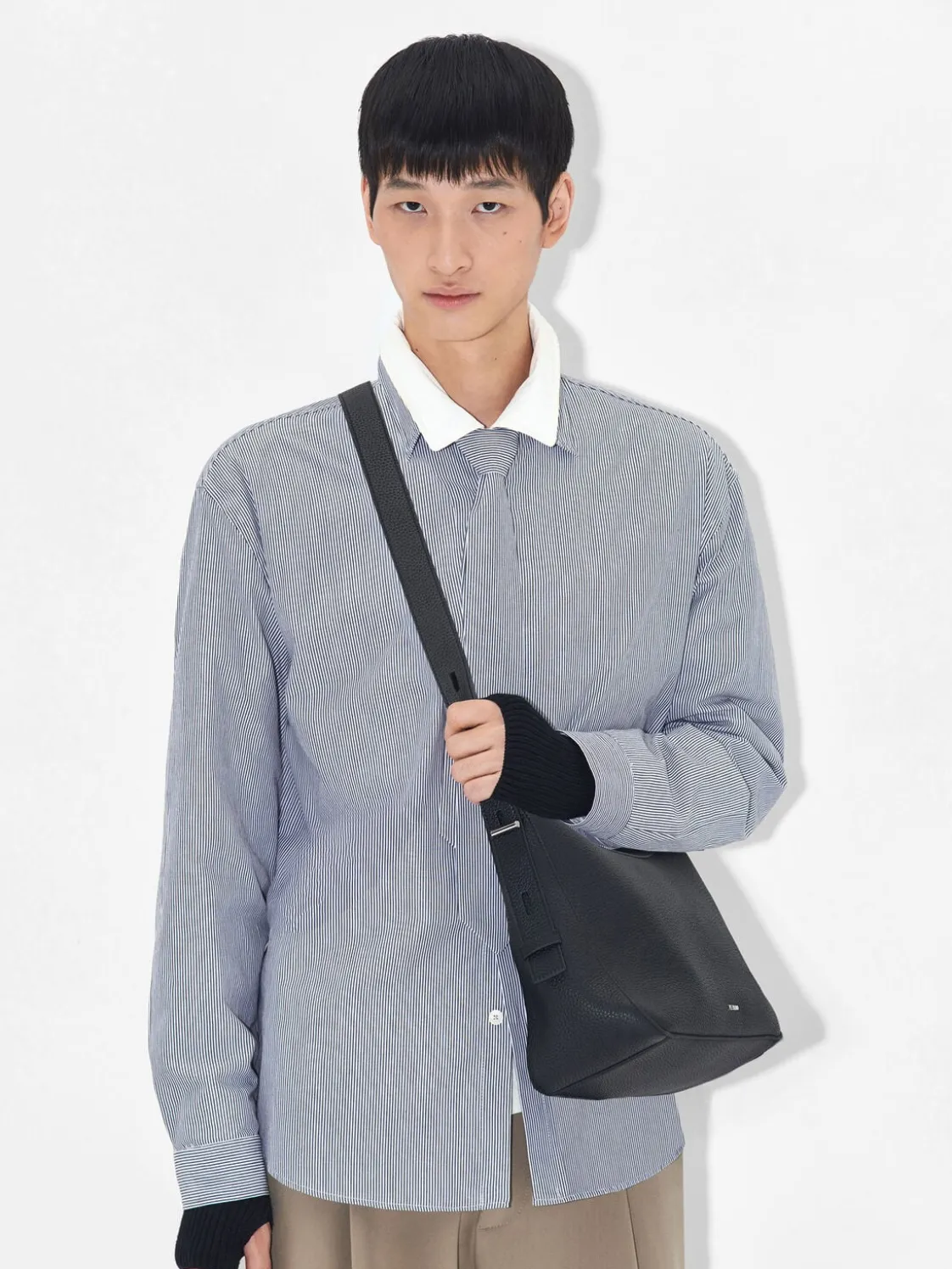 Demi Leather Shoulder Bag - Black