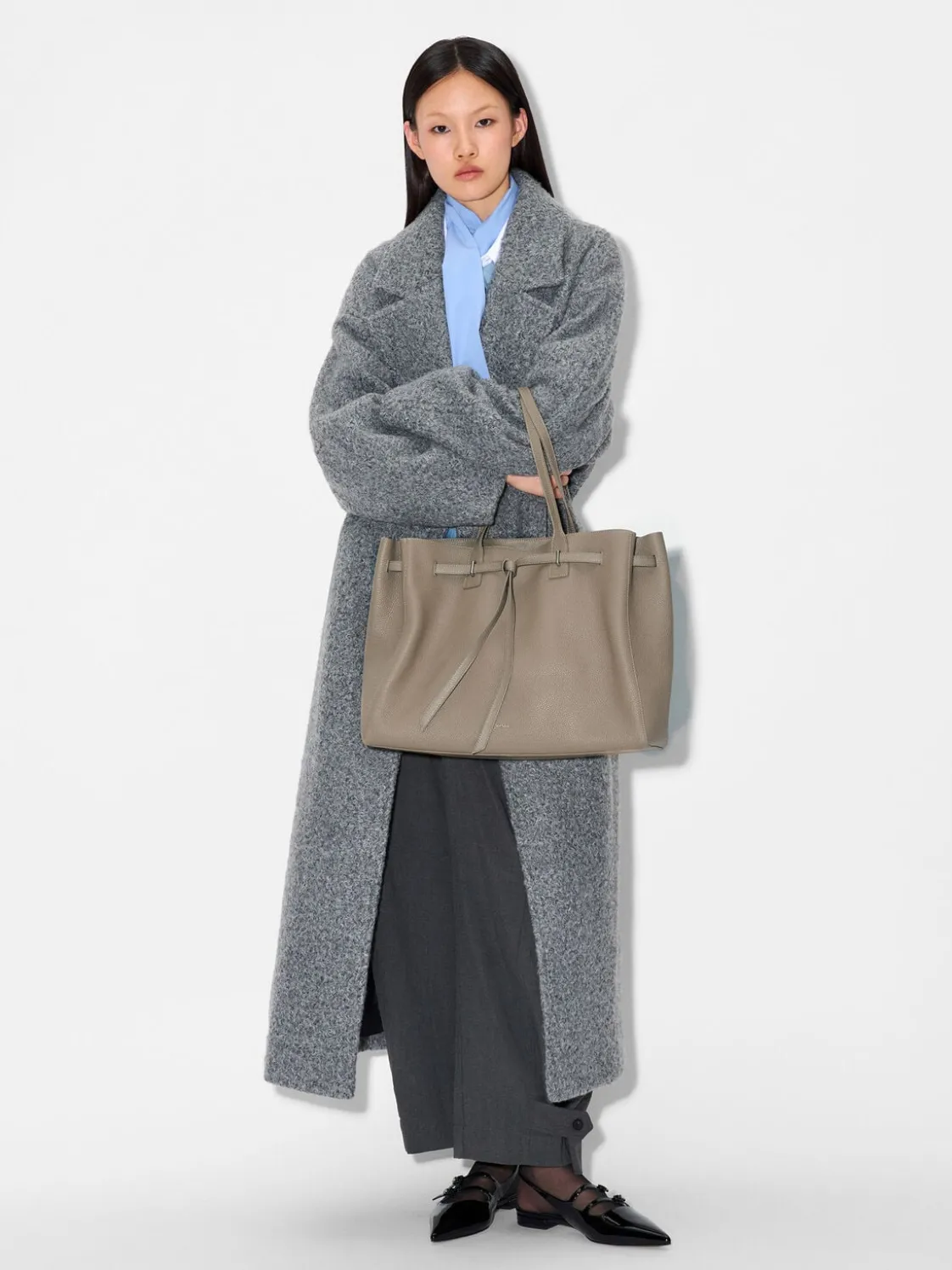 Demi Oversized Leather Tote Bag - Taupe