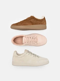 Fleet Suede Sneakers - Chalk
