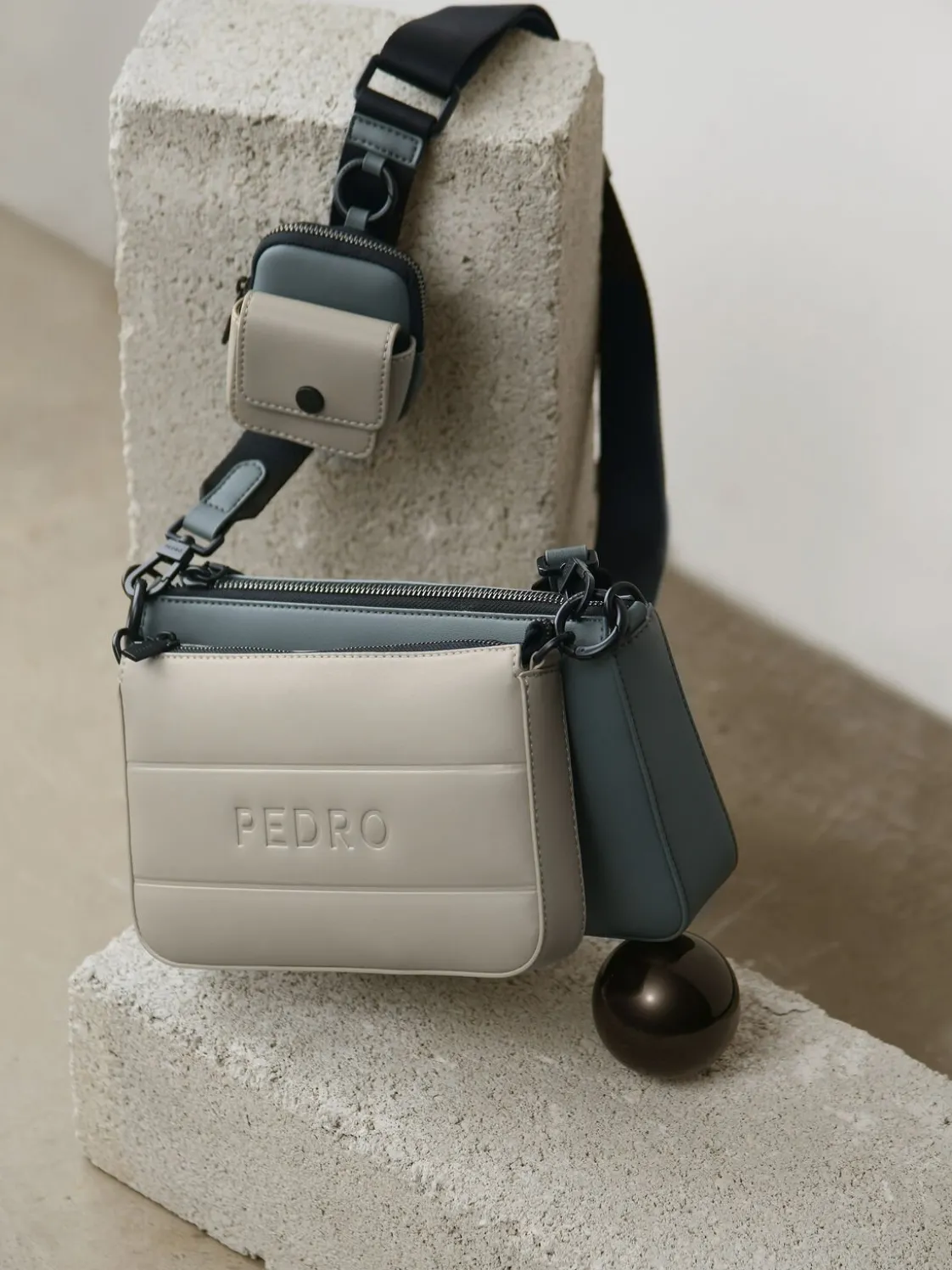 Frank Sling Bag - Multi