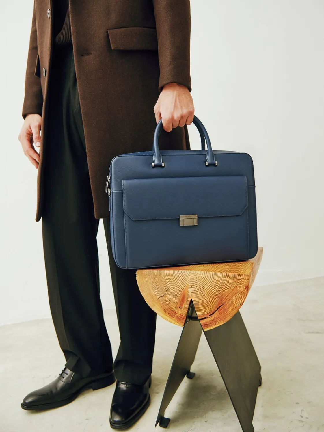 Henry Textured Leather Briefcase - Navy