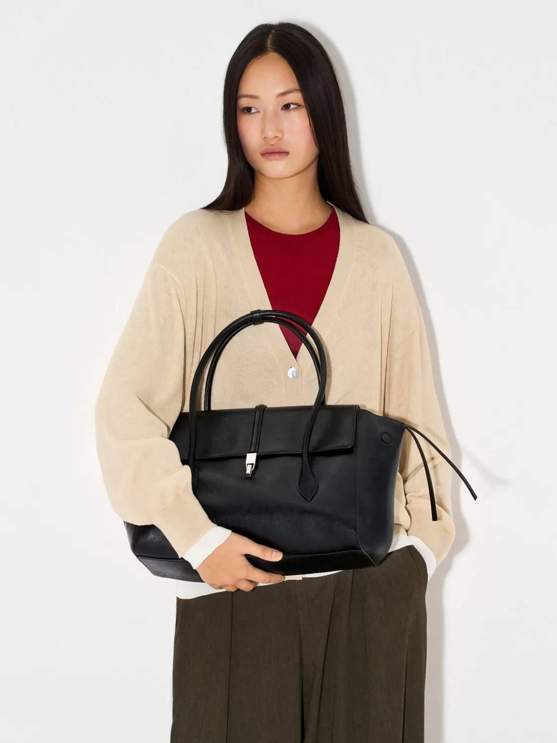 Hitch Handbag - Black