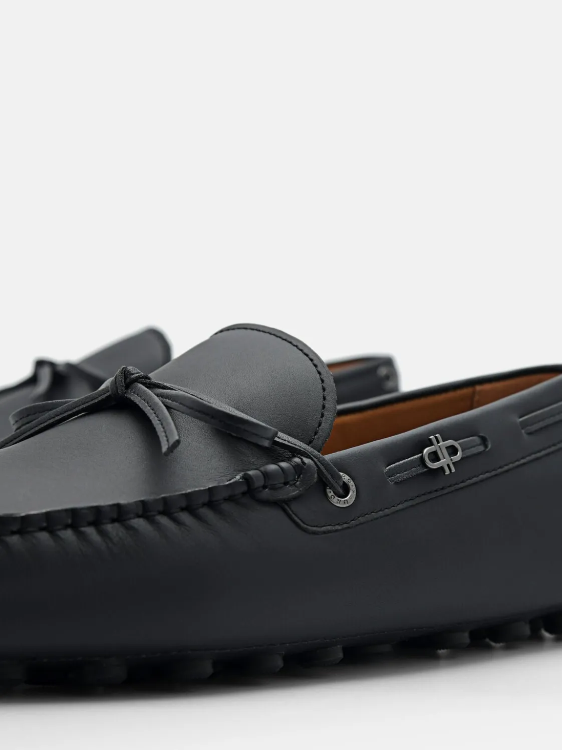 Leather Bow Driving Shoes - Black