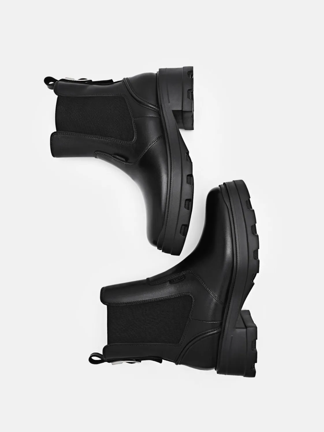 Leather Chelsea Boots - Black