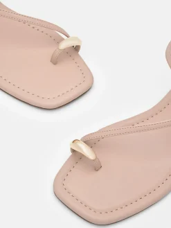 Lia Toe Ring Sandals - Nude