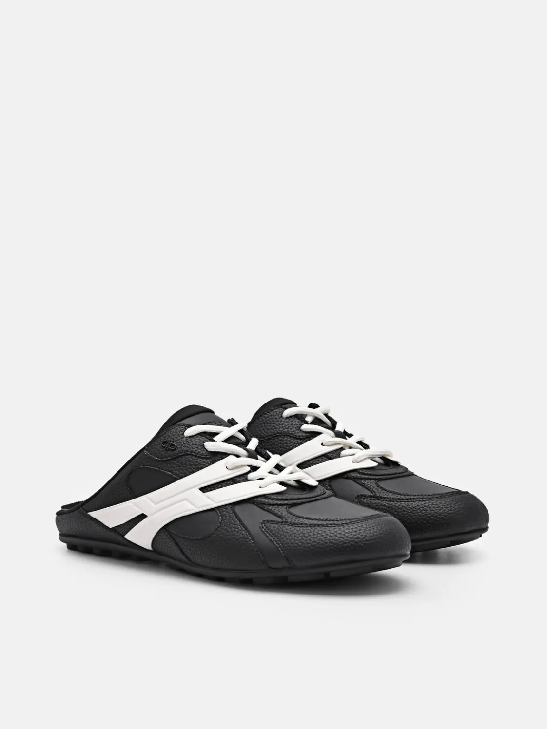 Novo Eclipse Slip-On Sneakers - Black