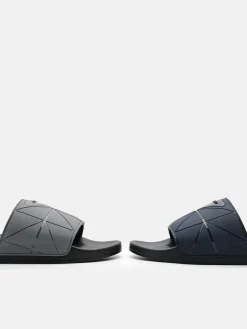 Slide Sandals in Pixel - Navy