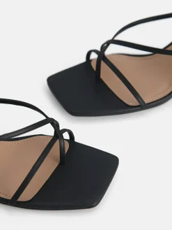 Strappy Toe Loop Heel Sandals - Black