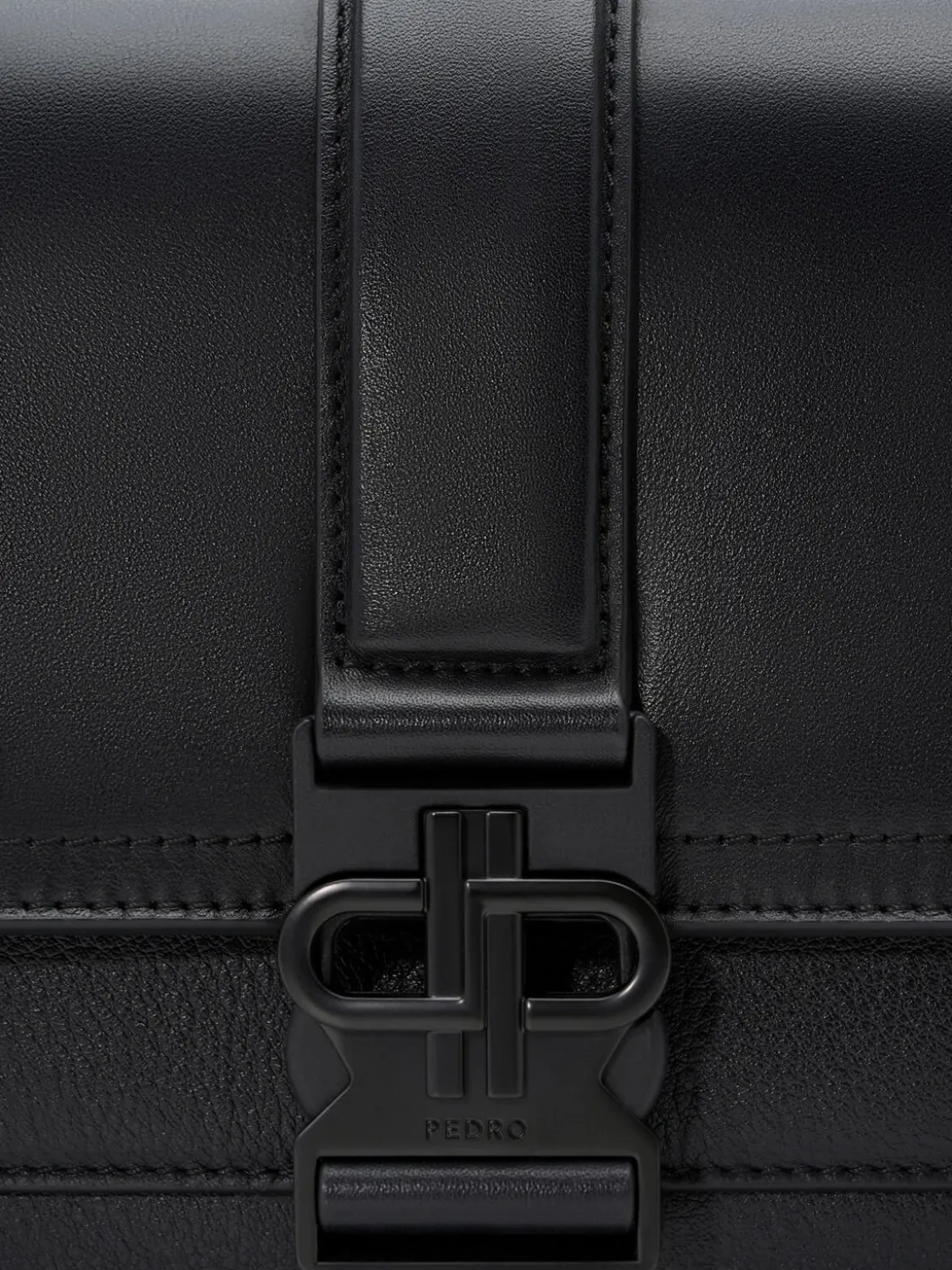 Tex Leather Crossbody Bag - Black Tumble