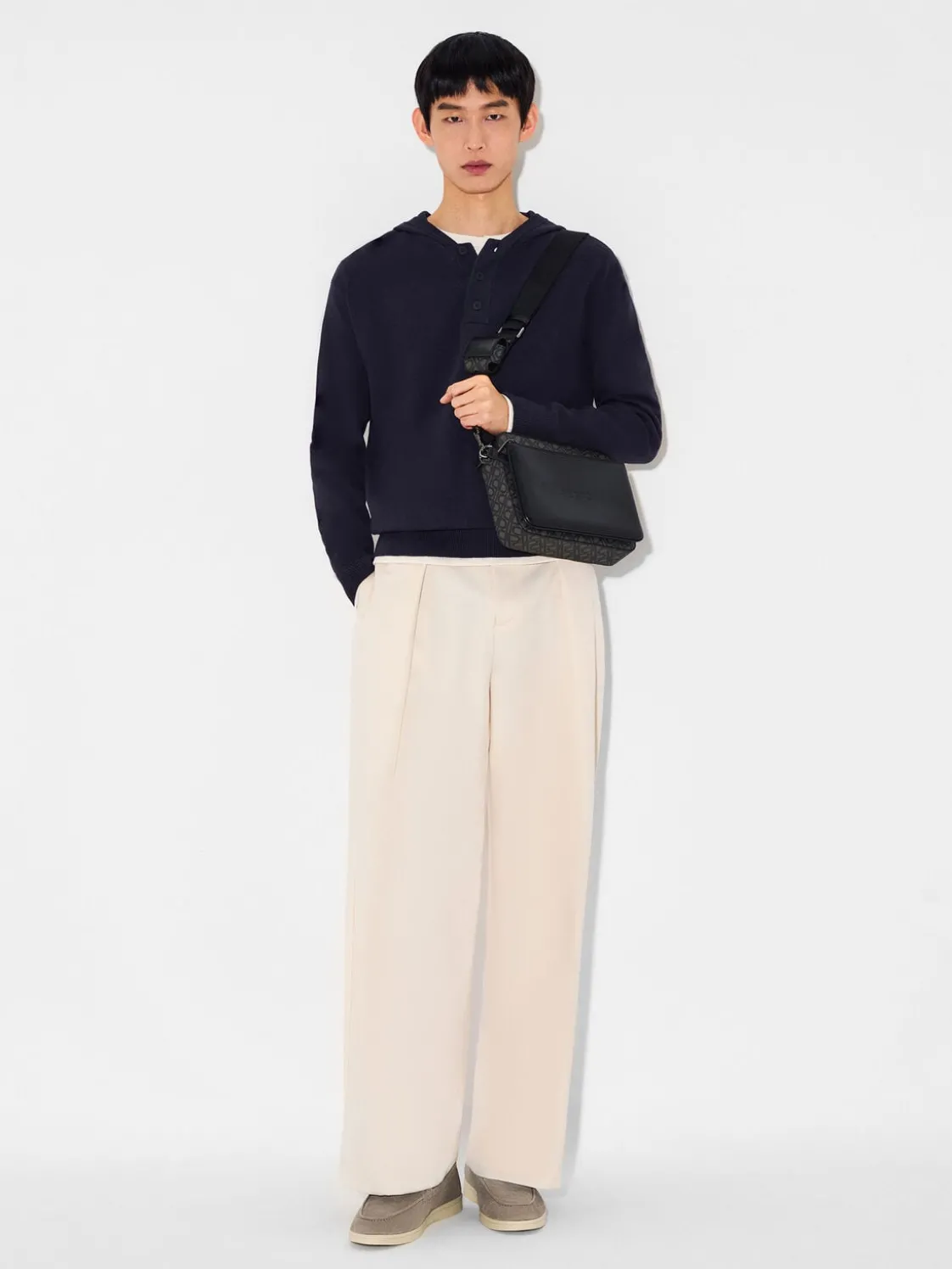 Travis Crossbody Bag - Black2