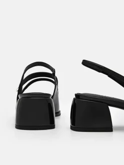 Tria Heel Pumps - Black