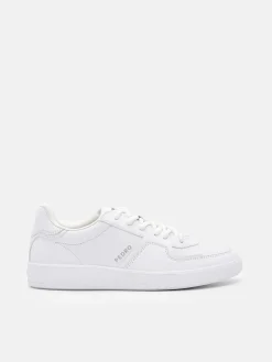 Women's Fleet Sneakers - White